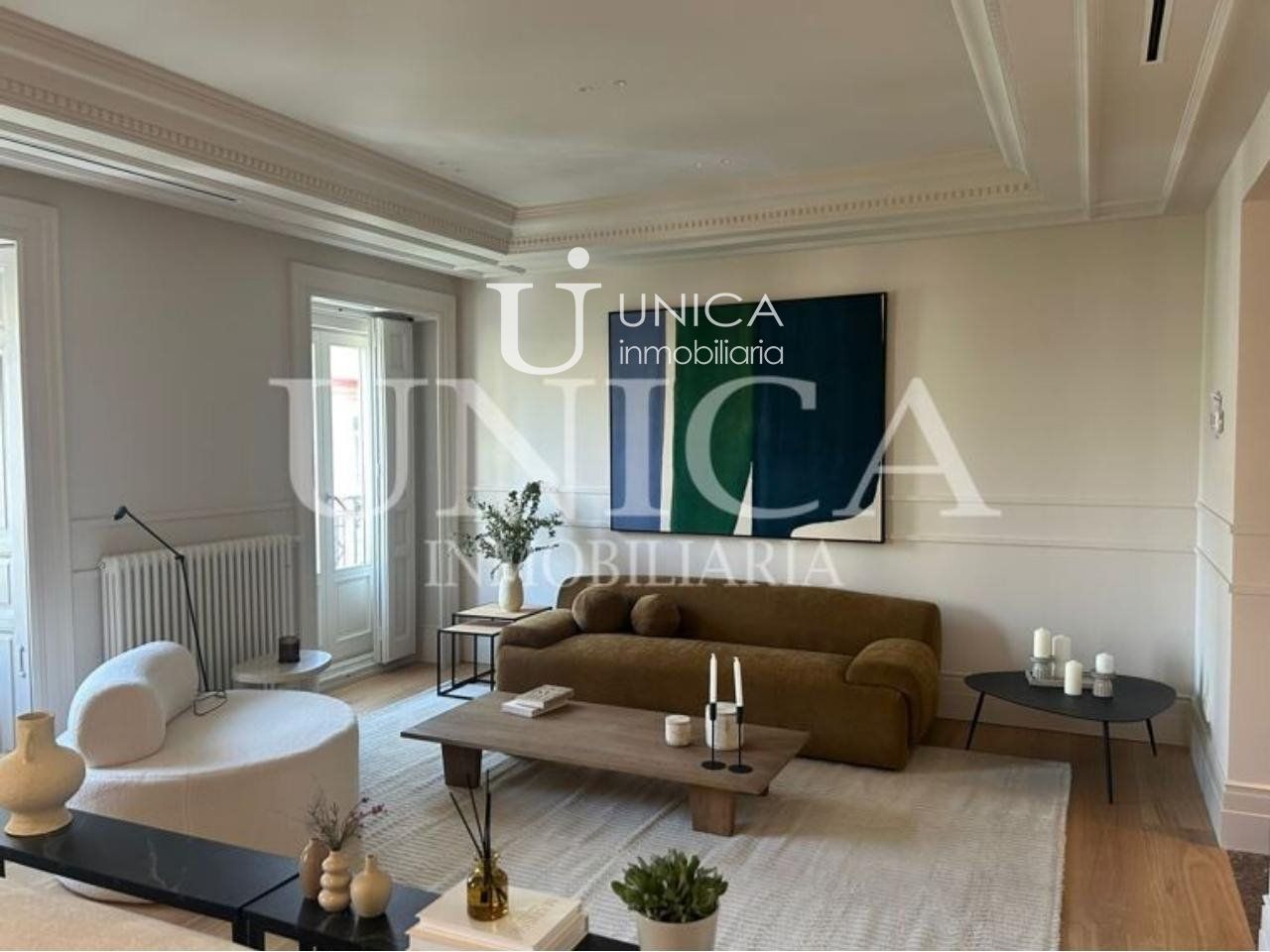 LUJO RESIDENCIAL CON 3 BALCONES EN ALMAGRO